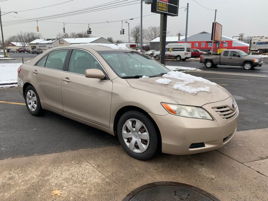 Used Toyota Camry 4dr Sdn V6 Auto XLE (Natl) 2007 | Wallingford Auto Center LLC. Wallingford, Connecticut