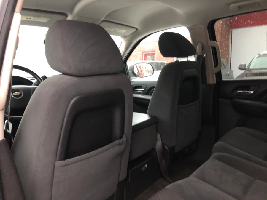 2009 Chevrolet Avalanche 4WD Crew Cab 130" LS, available for sale in East Windsor, Connecticut | Toro Auto. East Windsor, Connecticut 2009 Chevrolet Avalanche 4WD Crew Cab 130" LS, available for sale in East Windsor, Connecticut | Toro Auto. East Windsor, Connecticut