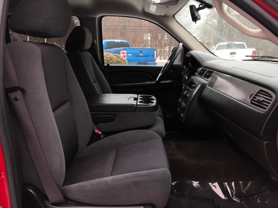 2009 Chevrolet Avalanche 4WD Crew Cab 130" LS, available for sale in East Windsor, Connecticut | Toro Auto. East Windsor, Connecticut 2009 Chevrolet Avalanche 4WD Crew Cab 130" LS, available for sale in East Windsor, Connecticut | Toro Auto. East Windsor, Connecticut