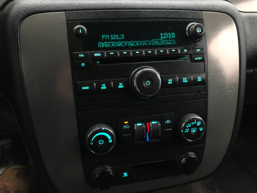 2009 Chevrolet Avalanche 4WD Crew Cab 130" LS, available for sale in East Windsor, Connecticut | Toro Auto. East Windsor, Connecticut 2009 Chevrolet Avalanche 4WD Crew Cab 130" LS, available for sale in East Windsor, Connecticut | Toro Auto. East Windsor, Connecticut