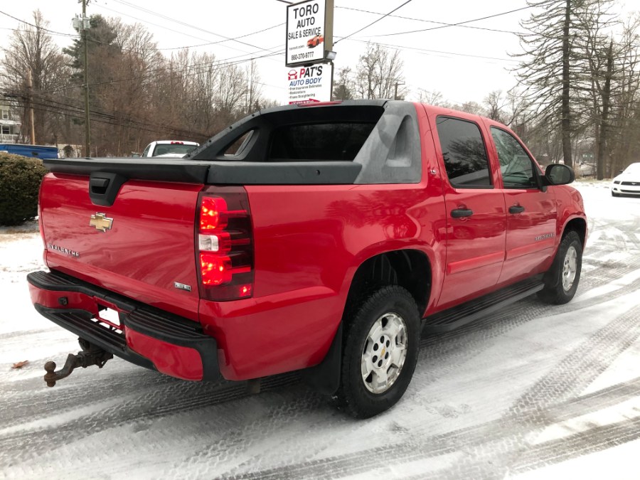 2009 Chevrolet Avalanche 4WD Crew Cab 130" LS, available for sale in East Windsor, Connecticut | Toro Auto. East Windsor, Connecticut 2009 Chevrolet Avalanche 4WD Crew Cab 130" LS, available for sale in East Windsor, Connecticut | Toro Auto. East Windsor, Connecticut