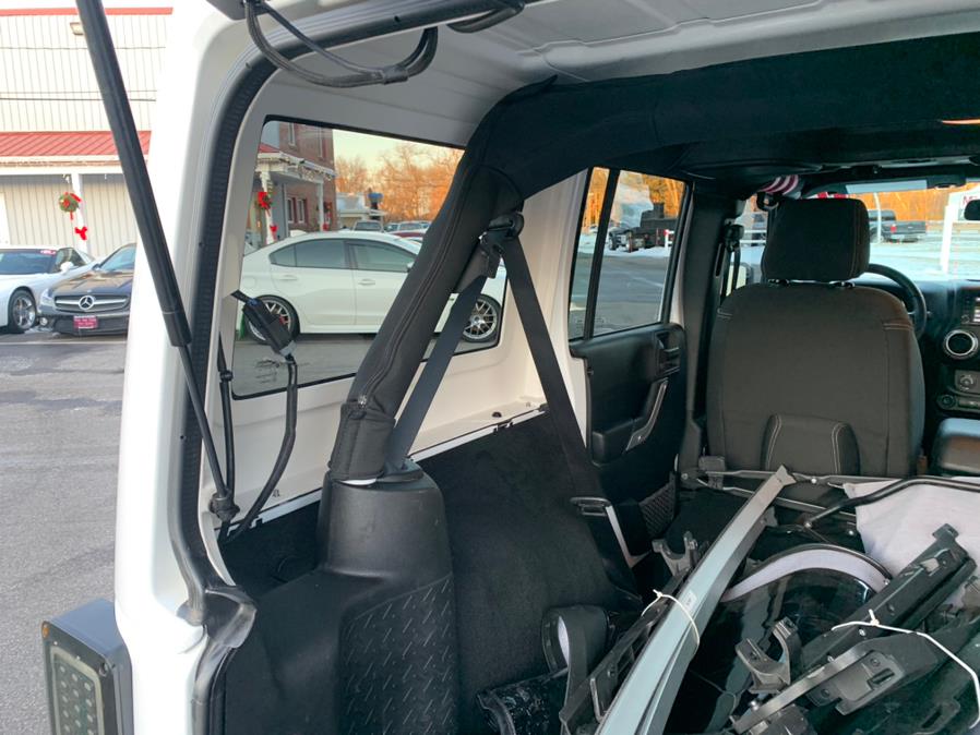 2015 Jeep Wrangler Unlimited 4WD 4dr Sahara, available for sale in South Windsor, Connecticut | Mike And Tony Auto Sales, Inc. South Windsor, Connecticut 2015 Jeep Wrangler Unlimited 4WD 4dr Sahara, available for sale in South Windsor, Connecticut | Mike And Tony Auto Sales, Inc. South Windsor, Connecticut