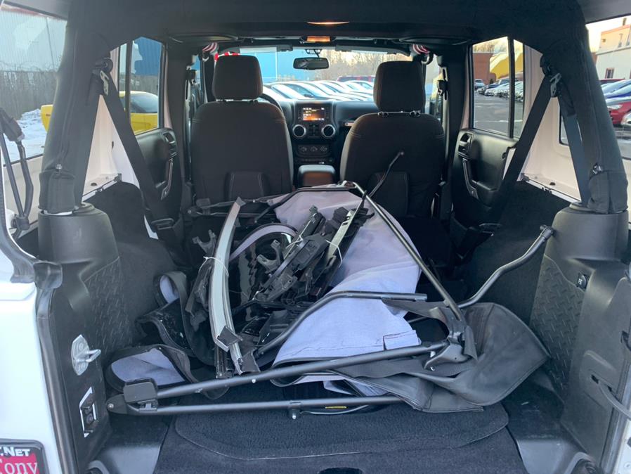 2015 Jeep Wrangler Unlimited 4WD 4dr Sahara, available for sale in South Windsor, Connecticut | Mike And Tony Auto Sales, Inc. South Windsor, Connecticut 2015 Jeep Wrangler Unlimited 4WD 4dr Sahara, available for sale in South Windsor, Connecticut | Mike And Tony Auto Sales, Inc. South Windsor, Connecticut