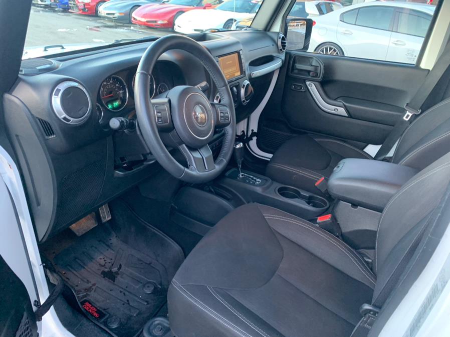 2015 Jeep Wrangler Unlimited 4WD 4dr Sahara, available for sale in South Windsor, Connecticut | Mike And Tony Auto Sales, Inc. South Windsor, Connecticut 2015 Jeep Wrangler Unlimited 4WD 4dr Sahara, available for sale in South Windsor, Connecticut | Mike And Tony Auto Sales, Inc. South Windsor, Connecticut