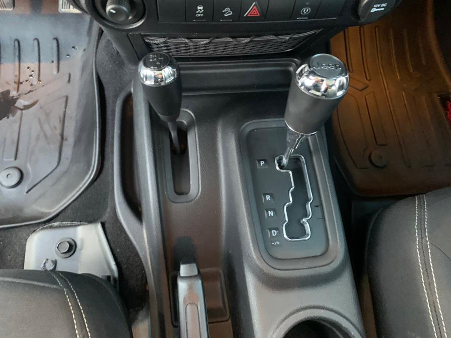 2015 Jeep Wrangler Unlimited 4WD 4dr Sahara, available for sale in South Windsor, Connecticut | Mike And Tony Auto Sales, Inc. South Windsor, Connecticut 2015 Jeep Wrangler Unlimited 4WD 4dr Sahara, available for sale in South Windsor, Connecticut | Mike And Tony Auto Sales, Inc. South Windsor, Connecticut