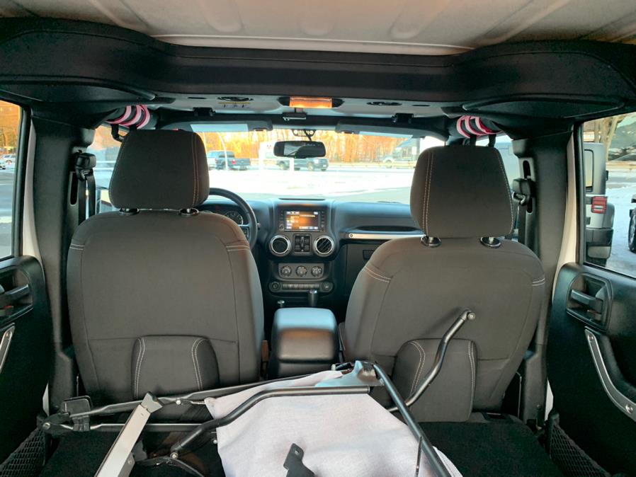 2015 Jeep Wrangler Unlimited 4WD 4dr Sahara, available for sale in South Windsor, Connecticut | Mike And Tony Auto Sales, Inc. South Windsor, Connecticut 2015 Jeep Wrangler Unlimited 4WD 4dr Sahara, available for sale in South Windsor, Connecticut | Mike And Tony Auto Sales, Inc. South Windsor, Connecticut