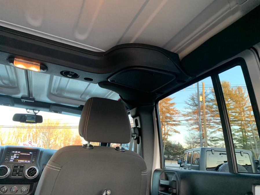 2015 Jeep Wrangler Unlimited 4WD 4dr Sahara, available for sale in South Windsor, Connecticut | Mike And Tony Auto Sales, Inc. South Windsor, Connecticut 2015 Jeep Wrangler Unlimited 4WD 4dr Sahara, available for sale in South Windsor, Connecticut | Mike And Tony Auto Sales, Inc. South Windsor, Connecticut