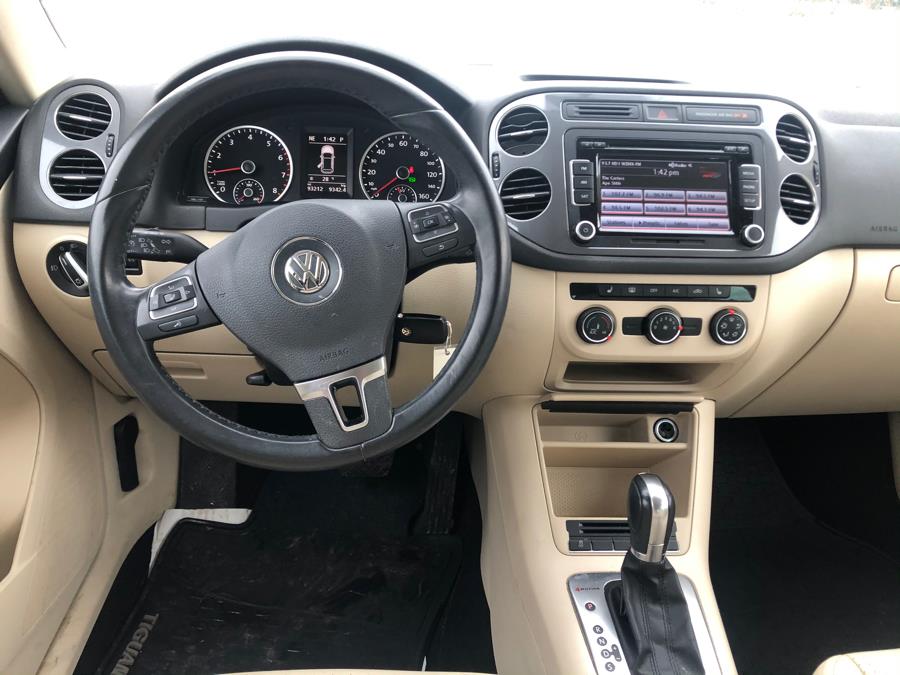 2013 Volkswagen Tiguan 4WD 4dr Auto SEL, available for sale in Agawam, Massachusetts | Malkoon Motors. Agawam, Massachusetts 2013 Volkswagen Tiguan 4WD 4dr Auto SEL, available for sale in Agawam, Massachusetts | Malkoon Motors. Agawam, Massachusetts
