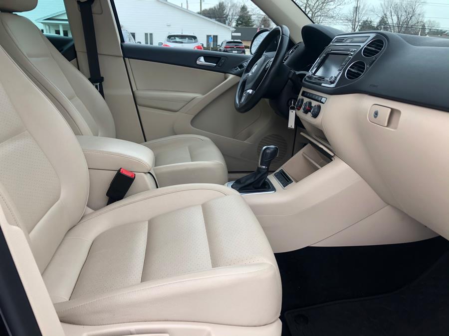 2013 Volkswagen Tiguan 4WD 4dr Auto SEL, available for sale in Agawam, Massachusetts | Malkoon Motors. Agawam, Massachusetts 2013 Volkswagen Tiguan 4WD 4dr Auto SEL, available for sale in Agawam, Massachusetts | Malkoon Motors. Agawam, Massachusetts