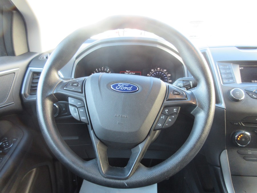 2017 Ford Edge SE FWD, available for sale in Linden, New Jersey | Route 27 Auto Mall. Linden, New Jersey 2017 Ford Edge SE FWD, available for sale in Linden, New Jersey | Route 27 Auto Mall. Linden, New Jersey