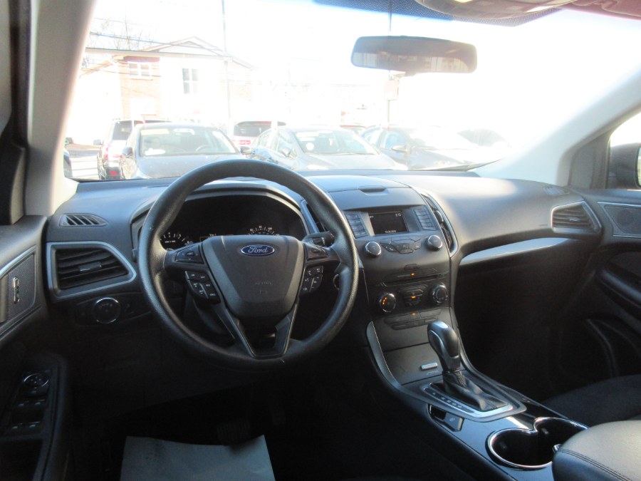 2017 Ford Edge SE FWD, available for sale in Linden, New Jersey | Route 27 Auto Mall. Linden, New Jersey 2017 Ford Edge SE FWD, available for sale in Linden, New Jersey | Route 27 Auto Mall. Linden, New Jersey