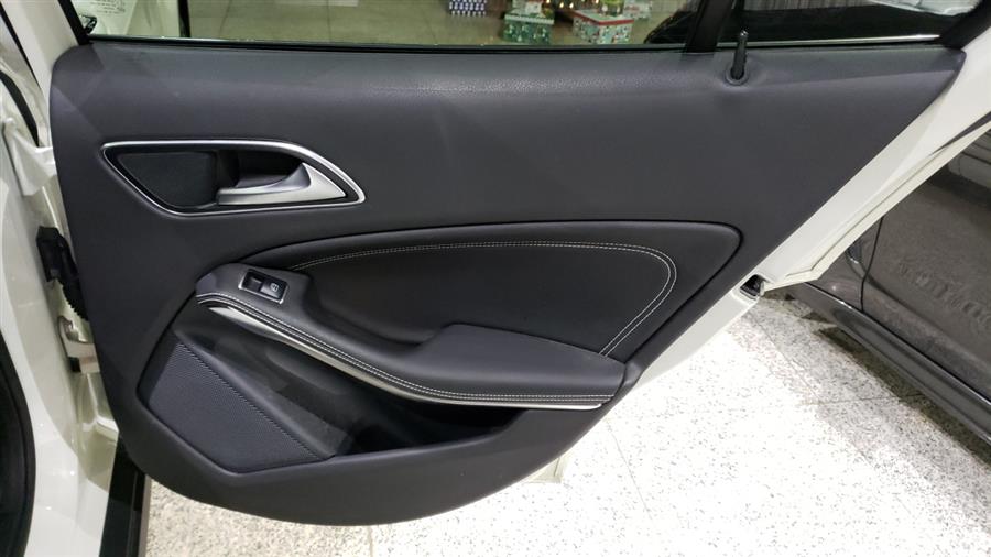 Used Mercedes-Benz GLA GLA 250 4MATIC SUV 2017 | Victory Dream Car Gallery. Woodbury, New York Used Mercedes-Benz GLA GLA 250 4MATIC SUV 2017 | Victory Dream Car Gallery. Woodbury, New York