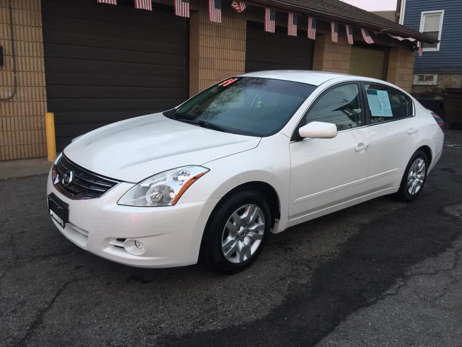 2011 Nissan Altima 4dr Sdn I4 CVT 2.5 S, available for sale in Stratford, Connecticut | Mike's Motors LLC. Stratford, Connecticut