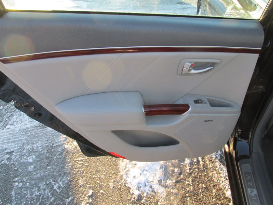 2008 Hyundai Azera 4dr Sdn Limited, available for sale in Vernon , Connecticut | Auto Care Motors. Vernon , Connecticut 2008 Hyundai Azera 4dr Sdn Limited, available for sale in Vernon , Connecticut | Auto Care Motors. Vernon , Connecticut