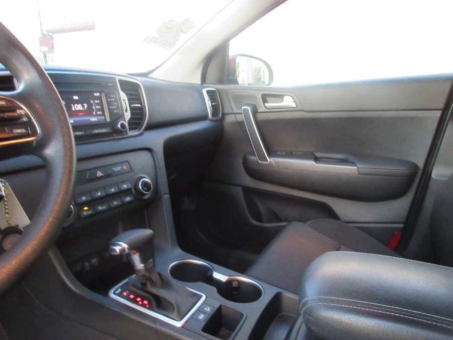 2017 Kia Sportage LX FWD, available for sale in Linden, New Jersey | Route 27 Auto Mall. Linden, New Jersey 2017 Kia Sportage LX FWD, available for sale in Linden, New Jersey | Route 27 Auto Mall. Linden, New Jersey