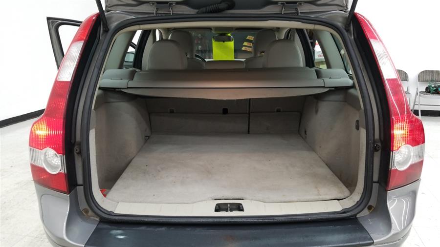 2005 Volvo V50 2.5L Turbo AWD Auto w/Sunroof, available for sale in West Haven, Connecticut | Auto Fair Inc.. West Haven, Connecticut 2005 Volvo V50 2.5L Turbo AWD Auto w/Sunroof, available for sale in West Haven, Connecticut | Auto Fair Inc.. West Haven, Connecticut