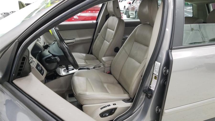 2005 Volvo V50 2.5L Turbo AWD Auto w/Sunroof, available for sale in West Haven, Connecticut | Auto Fair Inc.. West Haven, Connecticut 2005 Volvo V50 2.5L Turbo AWD Auto w/Sunroof, available for sale in West Haven, Connecticut | Auto Fair Inc.. West Haven, Connecticut