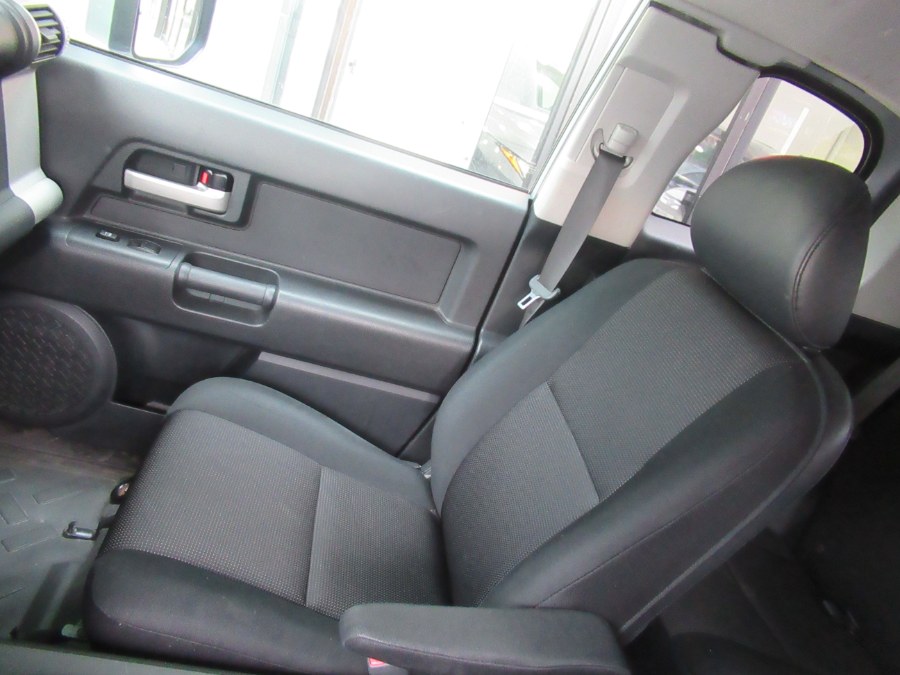 2007 Toyota FJ Cruiser 4WD 4dr Auto (Natl), available for sale in Woodside, New York | Pepmore Auto Sales Inc.. Woodside, New York 2007 Toyota FJ Cruiser 4WD 4dr Auto (Natl), available for sale in Woodside, New York | Pepmore Auto Sales Inc.. Woodside, New York