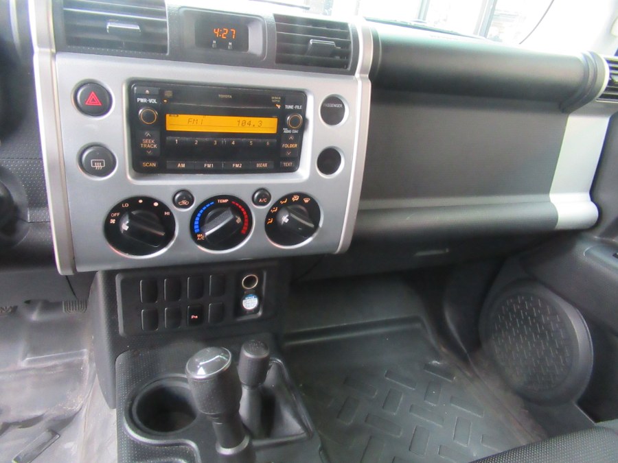 2007 Toyota FJ Cruiser 4WD 4dr Auto (Natl), available for sale in Woodside, New York | Pepmore Auto Sales Inc.. Woodside, New York 2007 Toyota FJ Cruiser 4WD 4dr Auto (Natl), available for sale in Woodside, New York | Pepmore Auto Sales Inc.. Woodside, New York