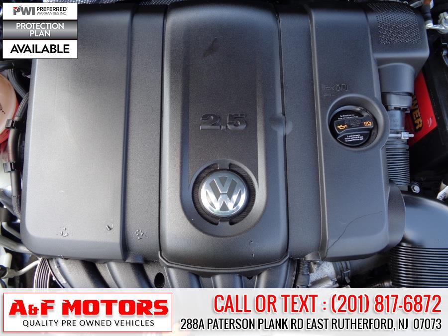 2013 Volkswagen Passat 4dr Sdn 2.5L Auto SE PZEV, available for sale in East Rutherford, New Jersey | A&F Motors LLC. East Rutherford, New Jersey 2013 Volkswagen Passat 4dr Sdn 2.5L Auto SE PZEV, available for sale in East Rutherford, New Jersey | A&F Motors LLC. East Rutherford, New Jersey