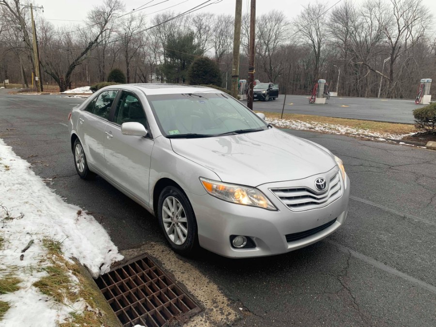 2011 Toyota Camry 4dr Sdn V6 Auto LE, available for sale in Bloomfield, Connecticut | Integrity Auto Sales and Service LLC. Bloomfield, Connecticut
