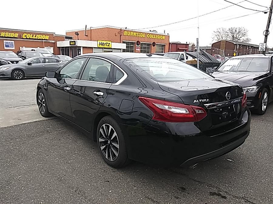 2018 Nissan Altima 2.5 SV Sedan, available for sale in Inwood, New York | 5 Towns Drive. Inwood, New York 2018 Nissan Altima 2.5 SV Sedan, available for sale in Inwood, New York | 5 Towns Drive. Inwood, New York