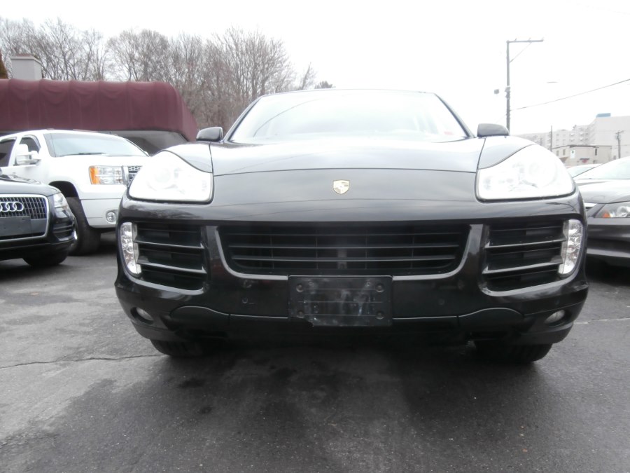 2008 Porsche Cayenne AWD 4dr Tiptronic, available for sale in Waterbury, Connecticut | Jim Juliani Motors. Waterbury, Connecticut 2008 Porsche Cayenne AWD 4dr Tiptronic, available for sale in Waterbury, Connecticut | Jim Juliani Motors. Waterbury, Connecticut