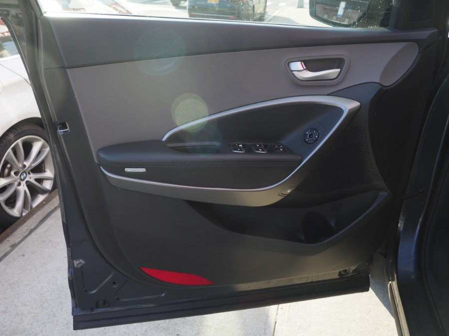 Used Hyundai Santa Fe SE 3.3L Auto AWD 2017 | Hillside Auto Mall Inc.. Jamaica, New York Used Hyundai Santa Fe SE 3.3L Auto AWD 2017 | Hillside Auto Mall Inc.. Jamaica, New York