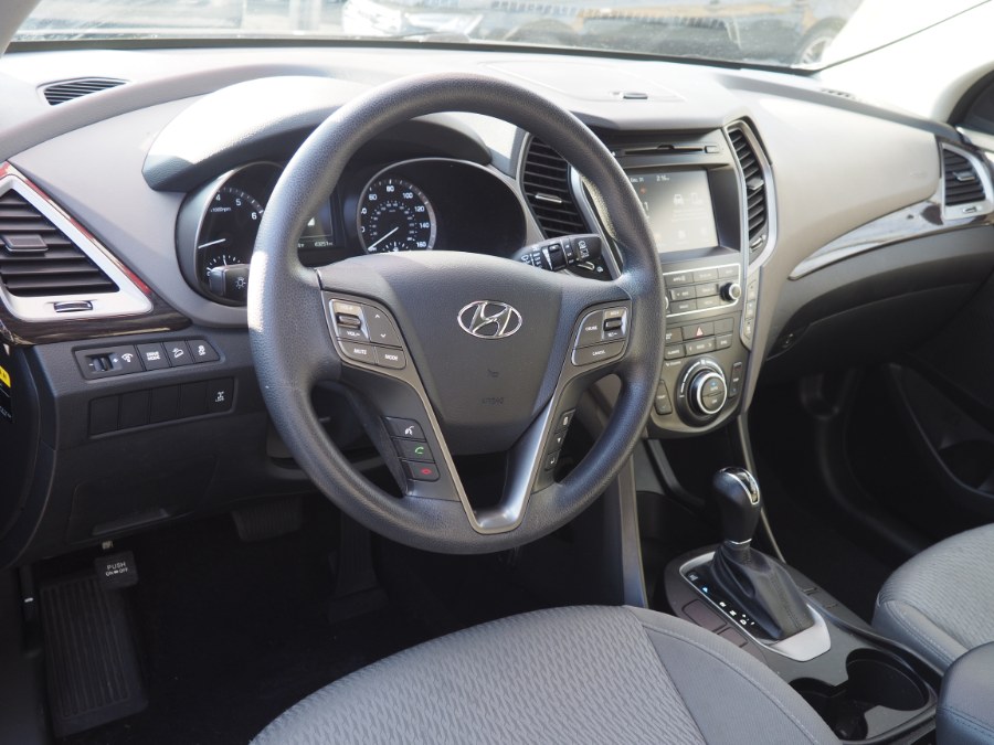 Used Hyundai Santa Fe SE 3.3L Auto AWD 2017 | Hillside Auto Mall Inc.. Jamaica, New York Used Hyundai Santa Fe SE 3.3L Auto AWD 2017 | Hillside Auto Mall Inc.. Jamaica, New York