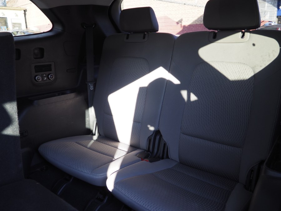 Used Hyundai Santa Fe SE 3.3L Auto AWD 2017 | Hillside Auto Mall Inc.. Jamaica, New York Used Hyundai Santa Fe SE 3.3L Auto AWD 2017 | Hillside Auto Mall Inc.. Jamaica, New York