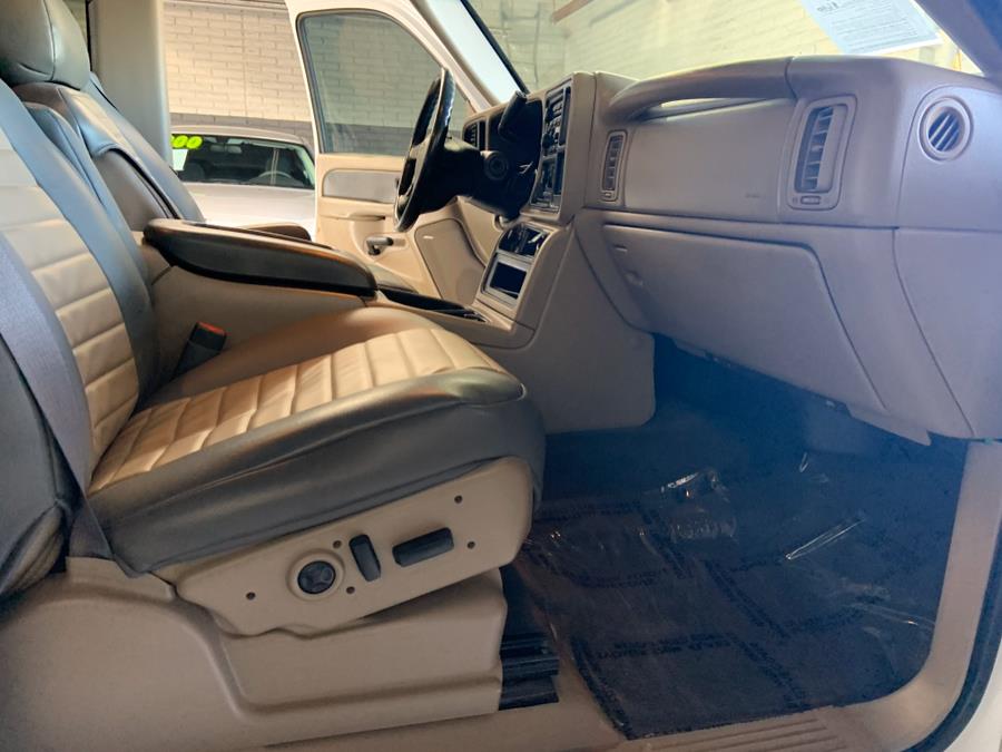 2004 Chevrolet Avalanche 1500 5dr Crew Cab 130" WB Z66, available for sale in Garden Grove, California | U Save Auto Auction. Garden Grove, California 2004 Chevrolet Avalanche 1500 5dr Crew Cab 130" WB Z66, available for sale in Garden Grove, California | U Save Auto Auction. Garden Grove, California