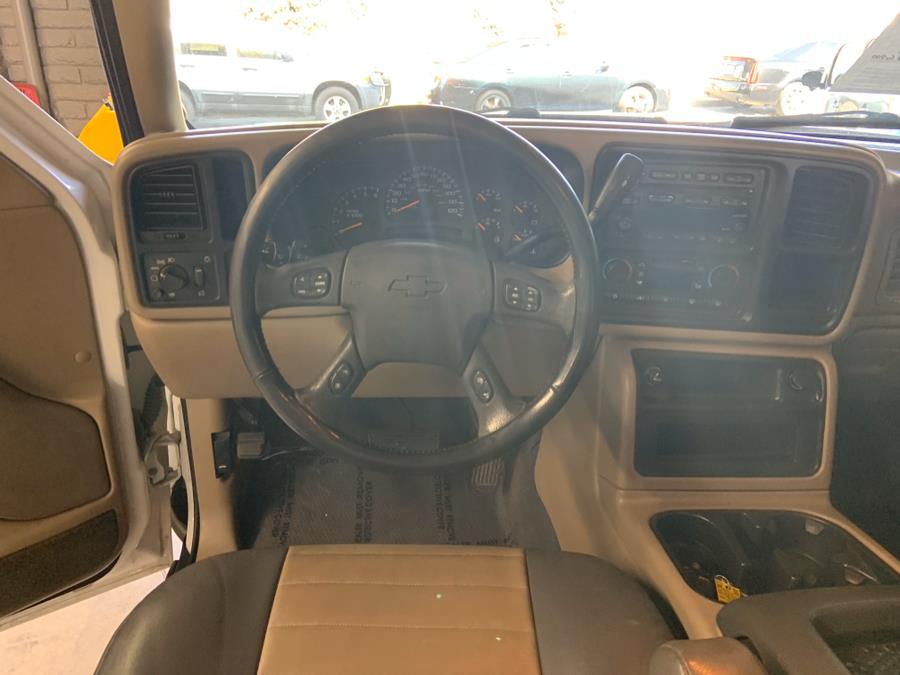2004 Chevrolet Avalanche 1500 5dr Crew Cab 130" WB Z66, available for sale in Garden Grove, California | U Save Auto Auction. Garden Grove, California 2004 Chevrolet Avalanche 1500 5dr Crew Cab 130" WB Z66, available for sale in Garden Grove, California | U Save Auto Auction. Garden Grove, California