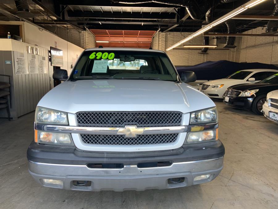 2004 Chevrolet Avalanche 1500 5dr Crew Cab 130" WB Z66, available for sale in Garden Grove, California | U Save Auto Auction. Garden Grove, California 2004 Chevrolet Avalanche 1500 5dr Crew Cab 130" WB Z66, available for sale in Garden Grove, California | U Save Auto Auction. Garden Grove, California
