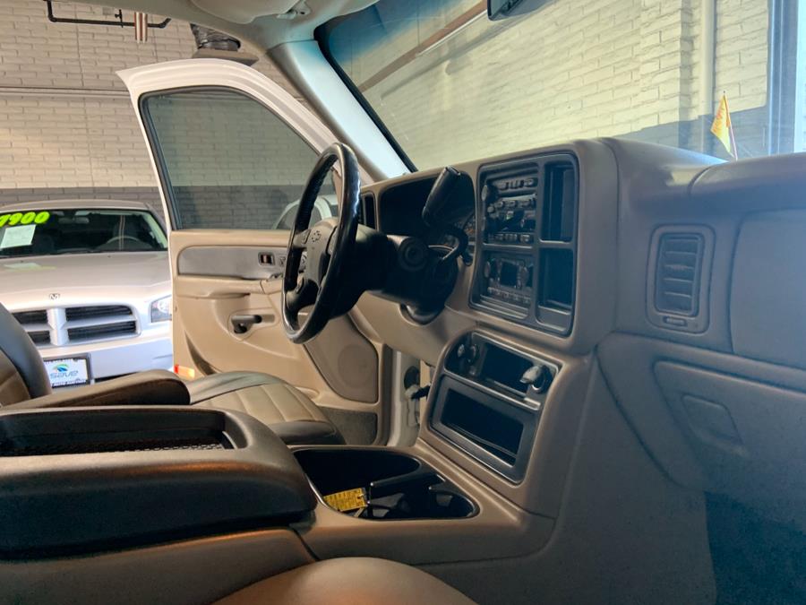 2004 Chevrolet Avalanche 1500 5dr Crew Cab 130" WB Z66, available for sale in Garden Grove, California | U Save Auto Auction. Garden Grove, California 2004 Chevrolet Avalanche 1500 5dr Crew Cab 130" WB Z66, available for sale in Garden Grove, California | U Save Auto Auction. Garden Grove, California