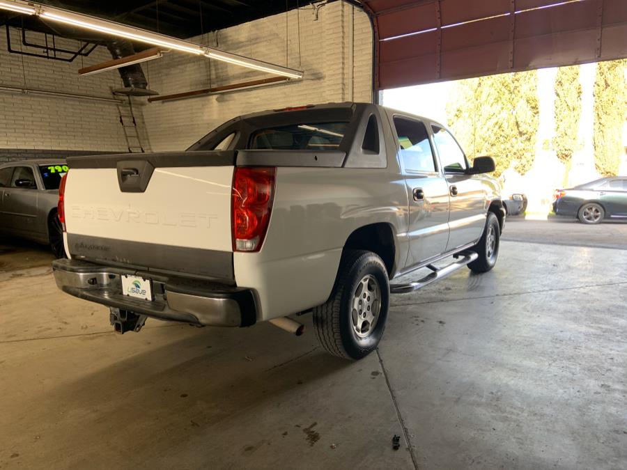 2004 Chevrolet Avalanche 1500 5dr Crew Cab 130" WB Z66, available for sale in Garden Grove, California | U Save Auto Auction. Garden Grove, California 2004 Chevrolet Avalanche 1500 5dr Crew Cab 130" WB Z66, available for sale in Garden Grove, California | U Save Auto Auction. Garden Grove, California