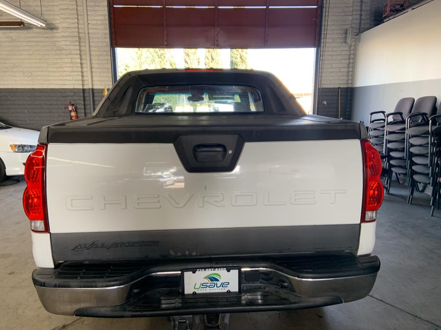2004 Chevrolet Avalanche 1500 5dr Crew Cab 130" WB Z66, available for sale in Garden Grove, California | U Save Auto Auction. Garden Grove, California 2004 Chevrolet Avalanche 1500 5dr Crew Cab 130" WB Z66, available for sale in Garden Grove, California | U Save Auto Auction. Garden Grove, California