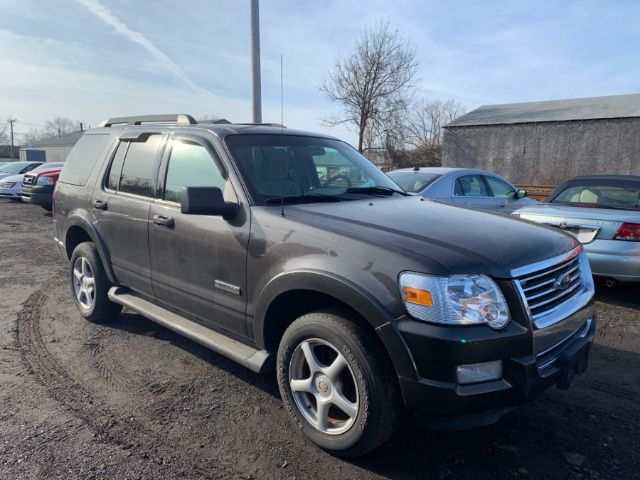 2007 Ford Explorer 4WD 4dr V6 XLT, available for sale in Wallingford, Connecticut | Wallingford Auto Center LLC. Wallingford, Connecticut