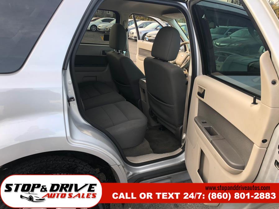 2009 Ford Escape FWD 4dr I4 Auto XLT, available for sale in East Windsor, Connecticut | Stop & Drive Auto Sales. East Windsor, Connecticut 2009 Ford Escape FWD 4dr I4 Auto XLT, available for sale in East Windsor, Connecticut | Stop & Drive Auto Sales. East Windsor, Connecticut