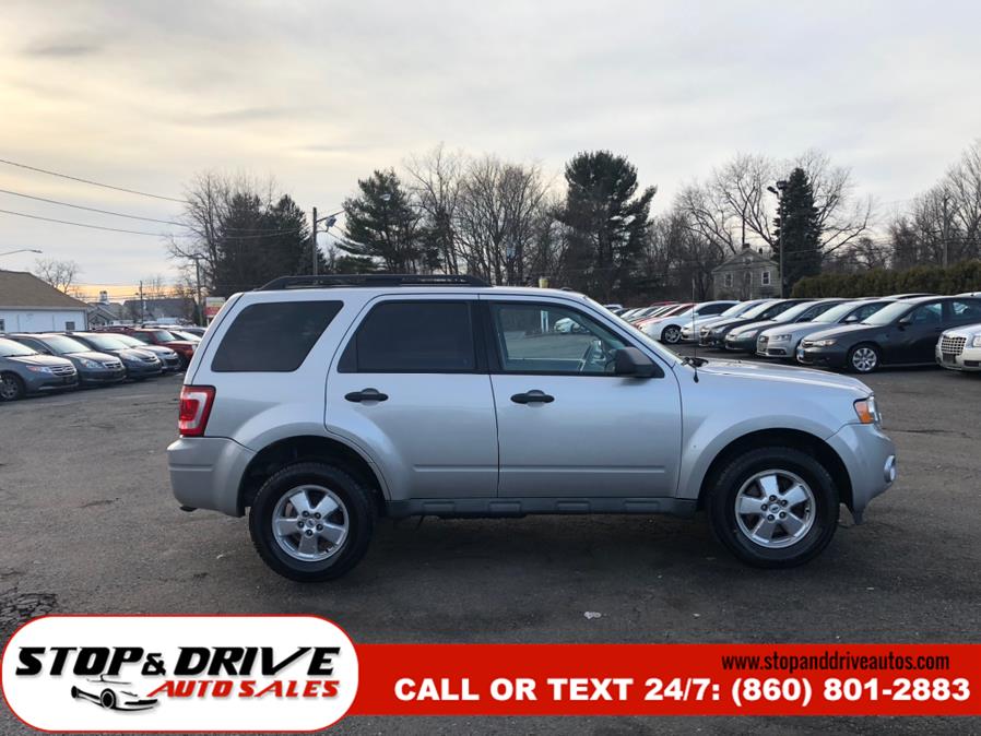 2009 Ford Escape FWD 4dr I4 Auto XLT, available for sale in East Windsor, Connecticut | Stop & Drive Auto Sales. East Windsor, Connecticut 2009 Ford Escape FWD 4dr I4 Auto XLT, available for sale in East Windsor, Connecticut | Stop & Drive Auto Sales. East Windsor, Connecticut