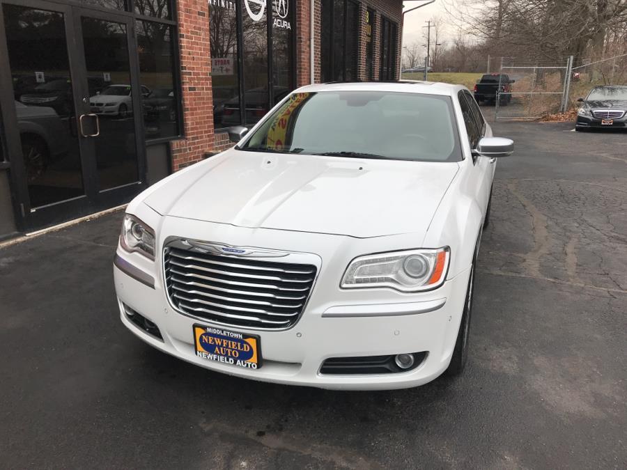 2013 Chrysler 300 4dr Sdn Luxury Series AWD *Ltd Avail*, available for sale in Middletown, Connecticut | Newfield Auto Sales. Middletown, Connecticut