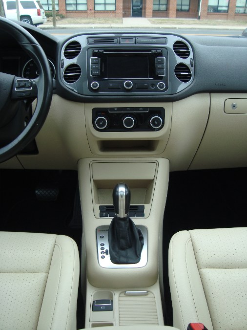 2012 Volkswagen Tiguan 4WD 4dr Auto SE w/Sunroof & Nav, available for sale in Manchester, Connecticut | Yara Motors. Manchester, Connecticut 2012 Volkswagen Tiguan 4WD 4dr Auto SE w/Sunroof & Nav, available for sale in Manchester, Connecticut | Yara Motors. Manchester, Connecticut