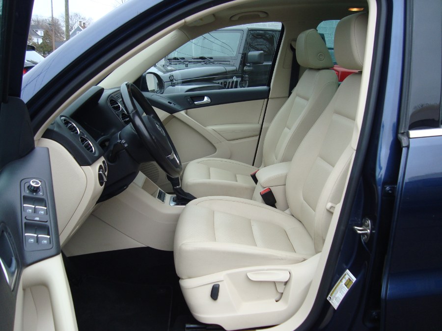 2012 Volkswagen Tiguan 4WD 4dr Auto SE w/Sunroof & Nav, available for sale in Manchester, Connecticut | Yara Motors. Manchester, Connecticut 2012 Volkswagen Tiguan 4WD 4dr Auto SE w/Sunroof & Nav, available for sale in Manchester, Connecticut | Yara Motors. Manchester, Connecticut