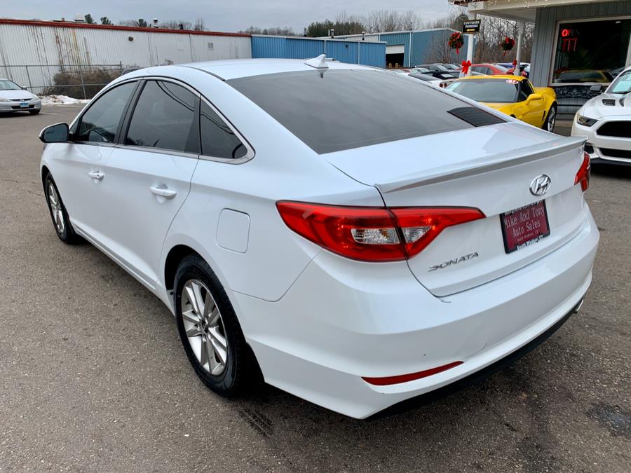 2015 Hyundai Sonata 4dr Sdn 2.4L SE, available for sale in South Windsor, Connecticut | Mike And Tony Auto Sales, Inc. South Windsor, Connecticut 2015 Hyundai Sonata 4dr Sdn 2.4L SE, available for sale in South Windsor, Connecticut | Mike And Tony Auto Sales, Inc. South Windsor, Connecticut