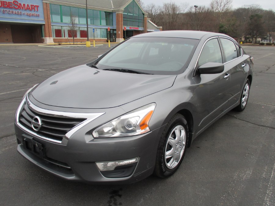 2015 Nissan Altima 4dr Sdn I4 2.5 S, available for sale in New Britain, Connecticut | Universal Motors LLC. New Britain, Connecticut