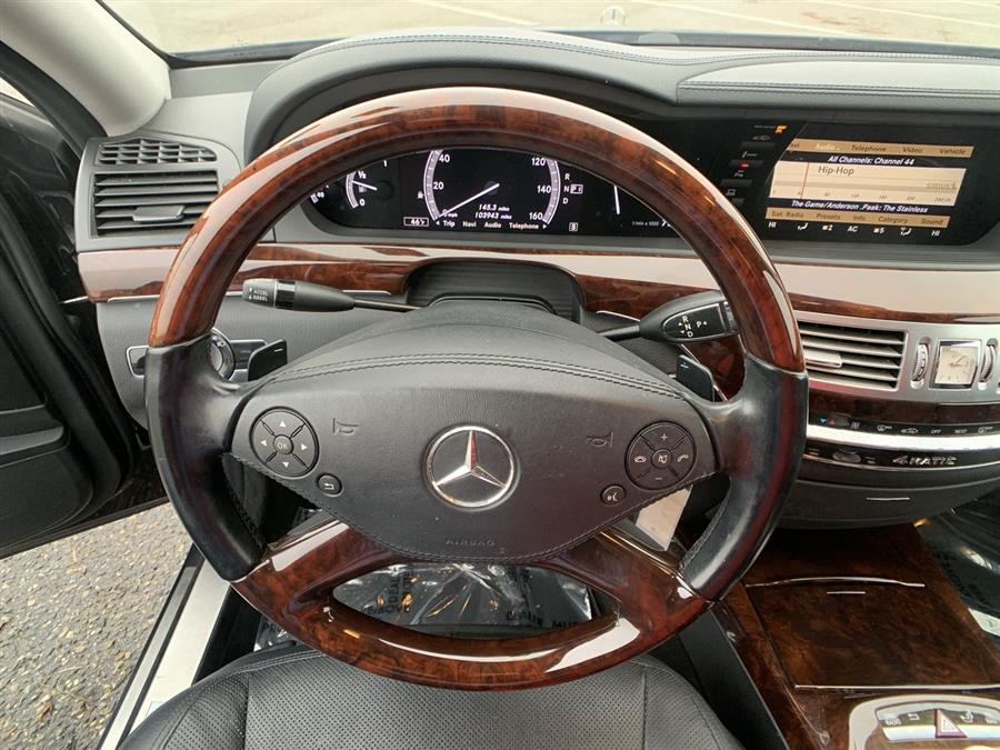 2013 Mercedes-Benz S-Class 4dr Sdn S 550 4MATIC, available for sale in Stratford, Connecticut | Wiz Leasing Inc. Stratford, Connecticut 2013 Mercedes-Benz S-Class 4dr Sdn S 550 4MATIC, available for sale in Stratford, Connecticut | Wiz Leasing Inc. Stratford, Connecticut