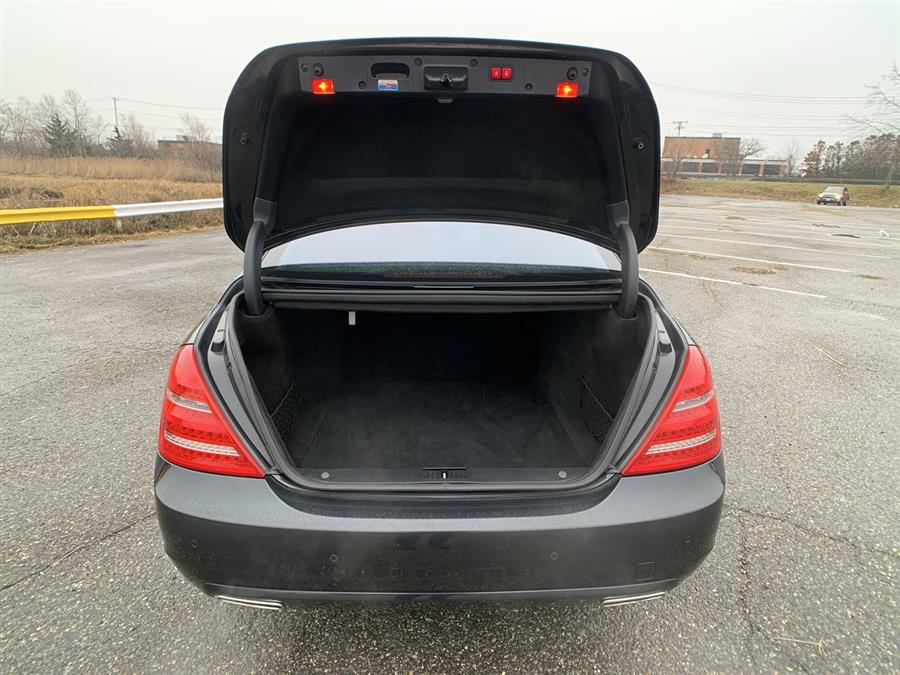 2013 Mercedes-Benz S-Class 4dr Sdn S 550 4MATIC, available for sale in Stratford, Connecticut | Wiz Leasing Inc. Stratford, Connecticut 2013 Mercedes-Benz S-Class 4dr Sdn S 550 4MATIC, available for sale in Stratford, Connecticut | Wiz Leasing Inc. Stratford, Connecticut