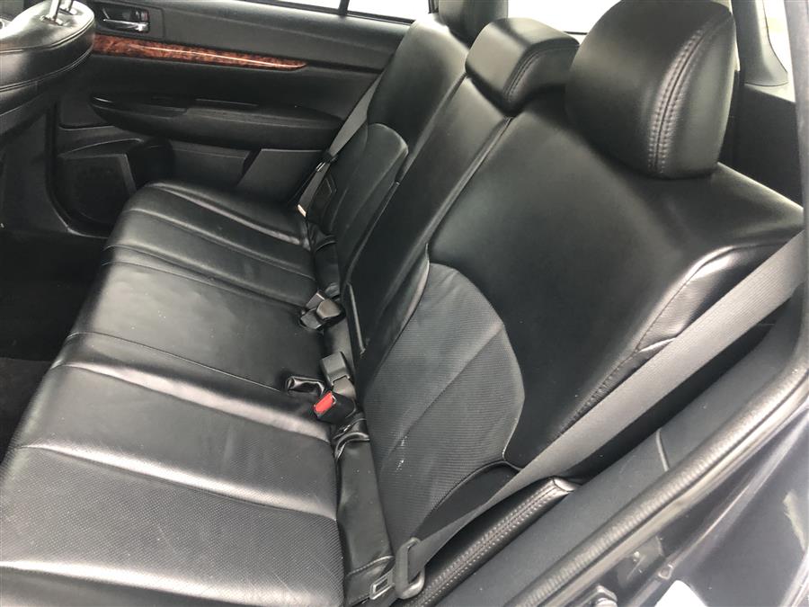 2010 Subaru Outback 4dr Wgn H4 Auto 2.5i Ltd, available for sale in Bridgeport, Connecticut | CT Auto. Bridgeport, Connecticut 2010 Subaru Outback 4dr Wgn H4 Auto 2.5i Ltd, available for sale in Bridgeport, Connecticut | CT Auto. Bridgeport, Connecticut
