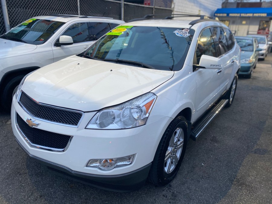 2012 Chevrolet Traverse AWD 4dr LT w/1LT, available for sale in Middle Village, New York | Middle Village Motors . Middle Village, New York
