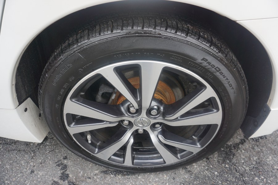 2016 Nissan Maxima 4dr Sdn 3.5 SL, available for sale in Newark , New Jersey | Champion Used Auto Sales 2. Newark , New Jersey 2016 Nissan Maxima 4dr Sdn 3.5 SL, available for sale in Newark , New Jersey | Champion Used Auto Sales 2. Newark , New Jersey