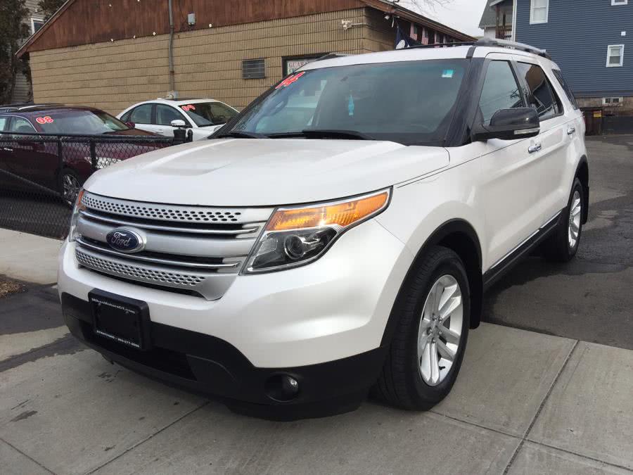 2014 Ford Explorer 4WD 4dr XLT, available for sale in Stratford, Connecticut | Mike's Motors LLC. Stratford, Connecticut